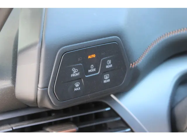 CUPRA Born Essential 62 kWh 2023 Elektrisch 7