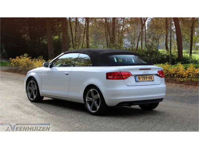 Audi A3 Cabriolet 1.2 TFSI Advance Sport 2014 Benzine 2