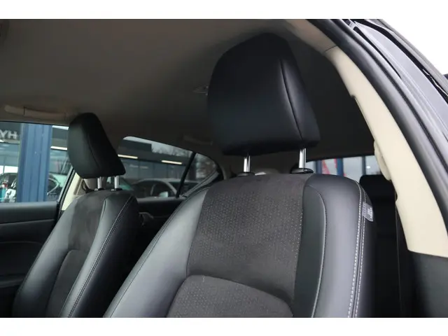 Lexus CT 200h Sport Edition 2016 Hybride Benzine 9