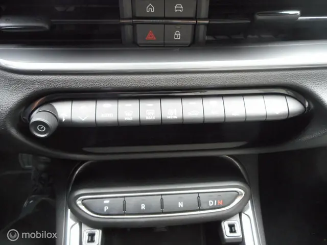Fiat 600 1.2 Hybrid 100 La Prima 2024 Benzine 38