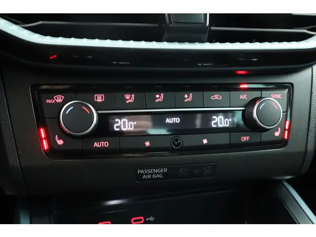 SEAT Arona 1.0 TSI Xperience 2021 Benzine 20