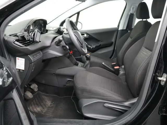 Peugeot 208 1.0 PureTech Access 2015 Benzine 11