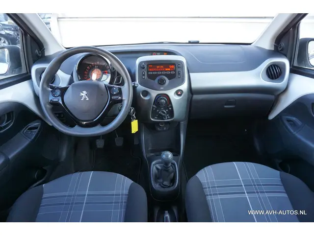 Peugeot 108 1.0 e-VTi Active 2016 Benzine 5