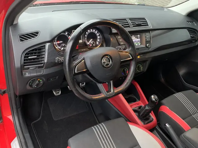 Škoda Fabia 1.0 TSI (70Kw) Monte Carlo 2017 Benzine 11