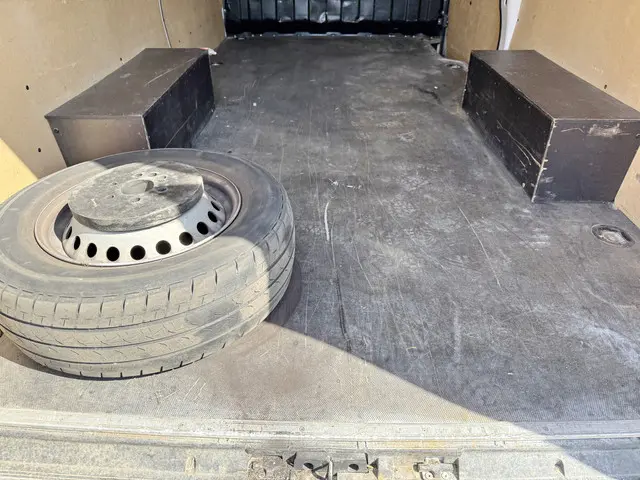 Iveco Daily 35S14 2.3 2022 Diesel 13