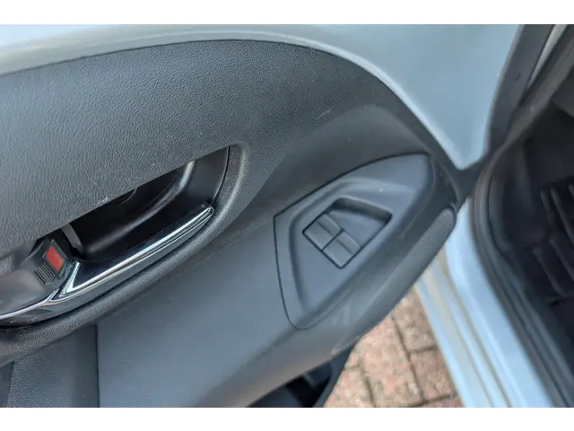 Toyota Aygo 1.0 VVT-i x-clusiv 2019 Benzine 17