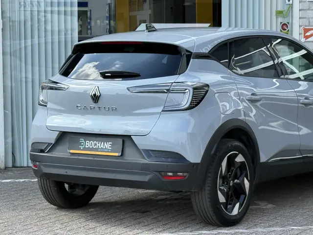 Renault Captur 1.0 TCe 90 techno 2025 Benzine 16