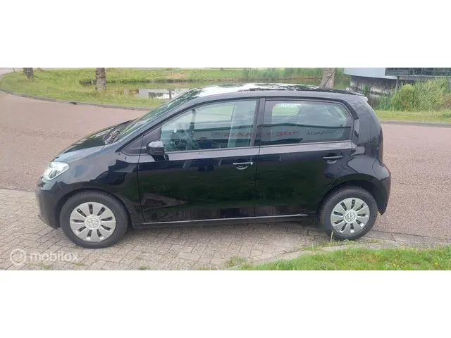 Volkswagen up! 98404 1.0 BMT move 2017 Benzine 5