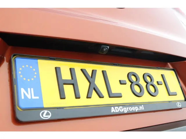 Lexus UX 250h Business Line 2022 Hybride Benzine 37