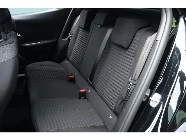 Peugeot 2008 1.2 PureTech Active Pack 2022 Benzine 13
