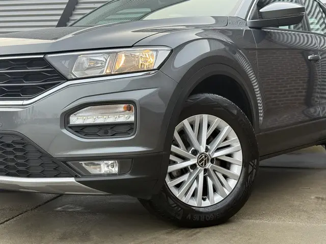 Volkswagen T-Roc 1.5 TSI Style 2021 Benzine 22