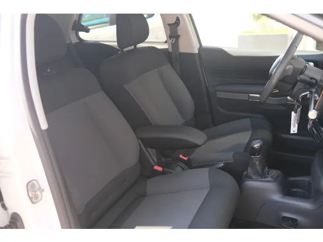 Citroën C4 Cactus 1.2 PureTech Shine 2017 Benzine 11