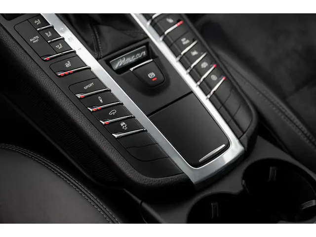 Porsche Macan 3.0 GTS 2018 Benzine 16