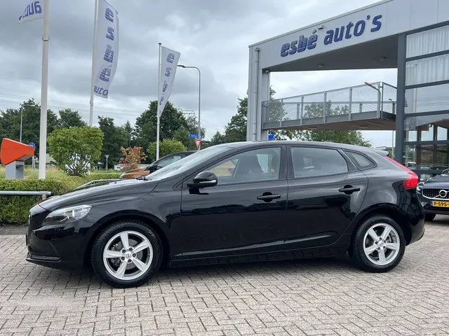 Volvo V40 2.0 D2 Kinetic 2017 Diesel 2