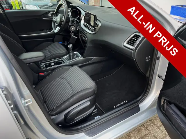 Kia Ceed 1.0 T-GDi DynamicLine 2022 Benzine 24