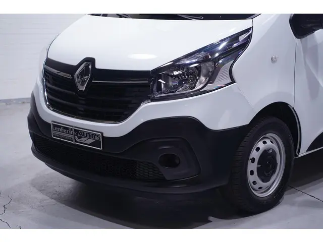 Renault Trafic 2.0 dCi 120pk L2H1 Airco, 2021 Diesel 16