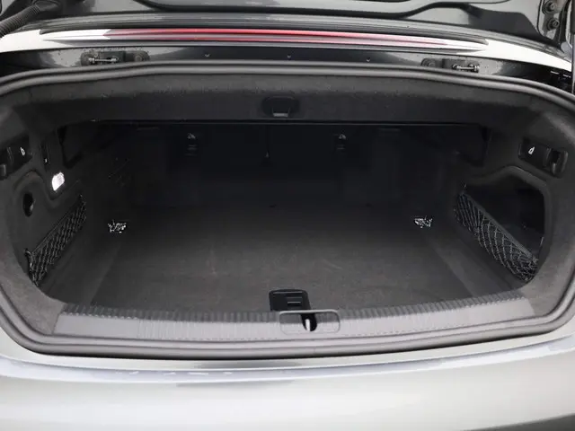 Audi A5 Cabriolet 35 TFSI/150PK S edition 2024 Benzine 28