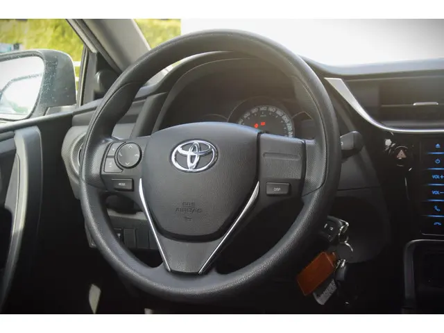Toyota Auris 1.3 Comfort + TREKHAAK 2016 Benzine 11