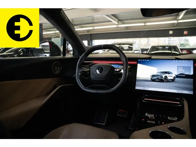 Lotus Eletre EDS 675 R 4WD 112 kWh 2024 Elektrisch 22