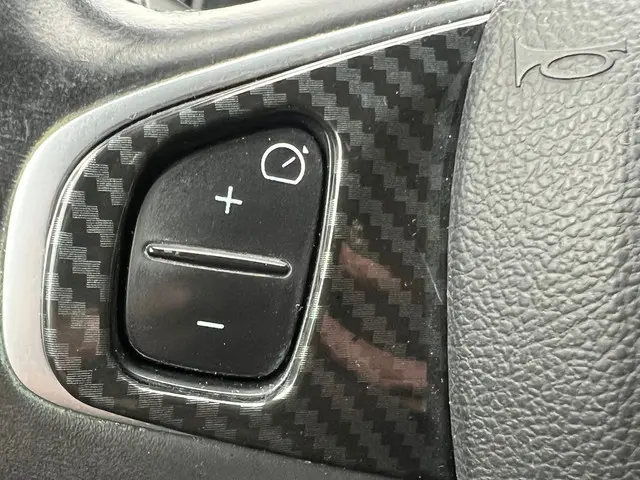 Renault Clio 0.9 TCe Iconic Clima Pdc 2016 Benzine 9