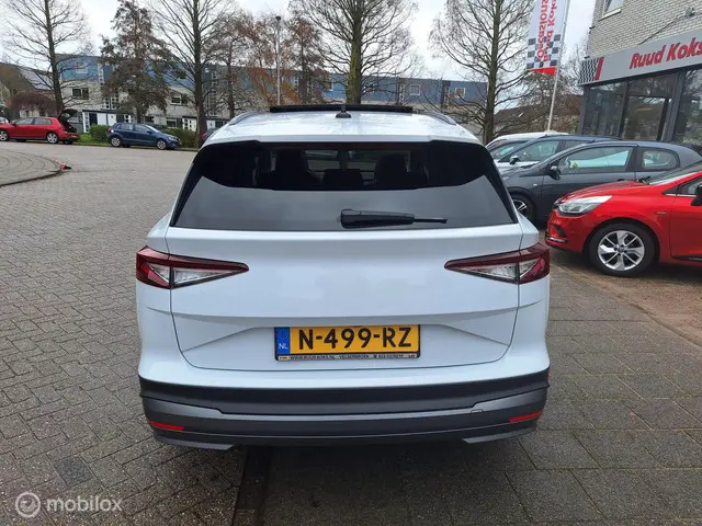 Škoda Enyaq iV 60 / Panoramadak / Trekhaak / 2021 Elektrisch 9