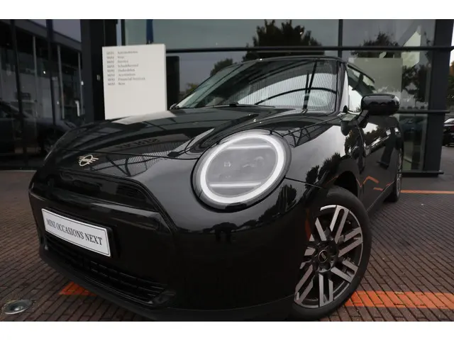 MINI 3-Deurs Cooper E 2025 Elektrisch 4