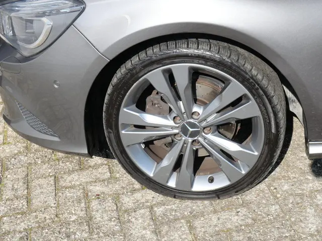 Mercedes-Benz CLA 200 Leder Xenon Pdc Led 2013 Benzine 17