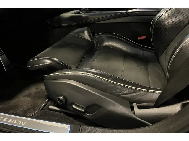 Volvo V90 T4 190pk R-Design 2018 Benzine 15