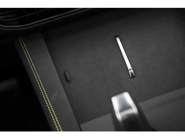 Lynk & Co 01 1.5 More Plug-in Hybrid 2025 Hybride Benzine 17