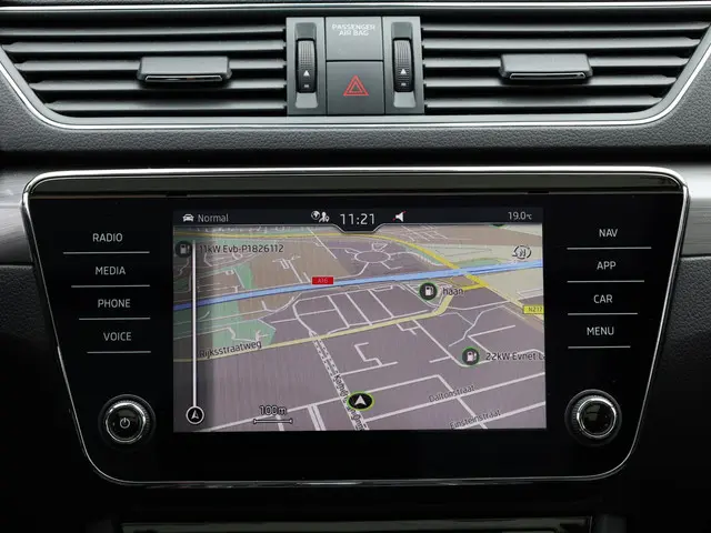 Škoda Superb Combi iV 1.4 TSI PHEV 2021 Hybride Benzine 13