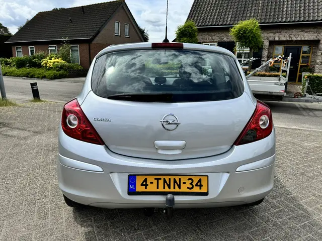 Opel Corsa 1.2 BUSINESS + 2014 LPG/Gas 5