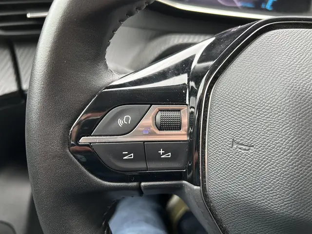 Peugeot 2008 1.2 Turbo 100 PK Allure Pack | 2021 Benzine 10