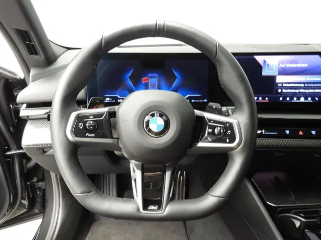 BMW 5 Serie Touring 520d 2024 Diesel 11