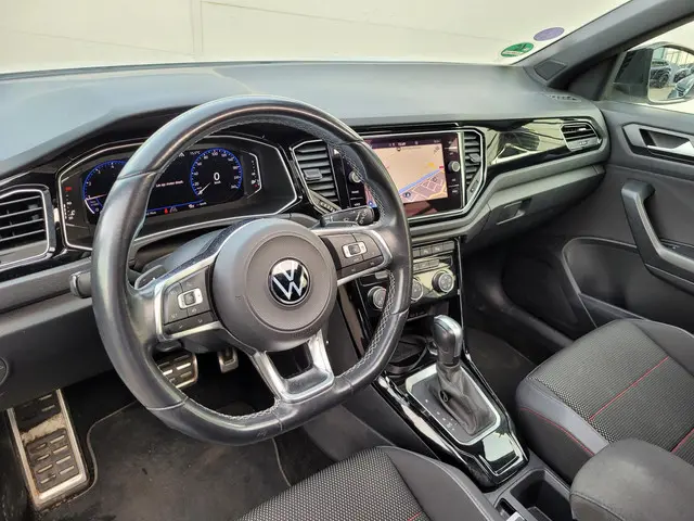 Volkswagen T-Roc 1.5 TSI Sport Business R 2020 Benzine 24