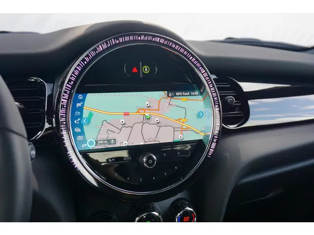 MINI 3-Deurs John Cooper Works Essential 2022 Benzine 22