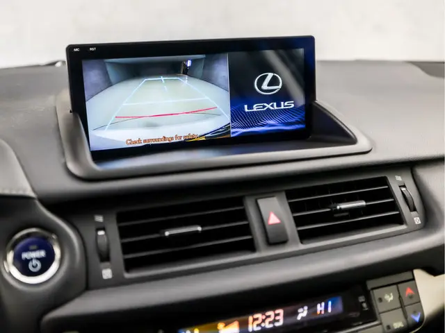 Lexus CT 200h 25th Edition 2015 Hybride Benzine 9