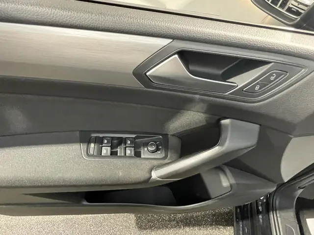 Volkswagen Touran 1.4 TSI Comfortline 7p 2017 Benzine 29