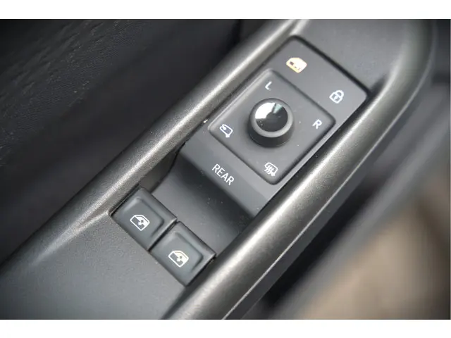 CUPRA Born Copper Edition One 62 kWh 2021 Elektrisch 32