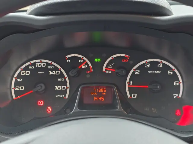 Ford Ka 1.2 Karakter start/stop 2013 Benzine 17