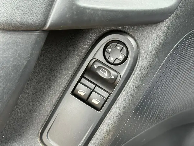 Citroën C3 1.0 VTi Attraction/ ZEER ZUINIG 2014 Benzine 26