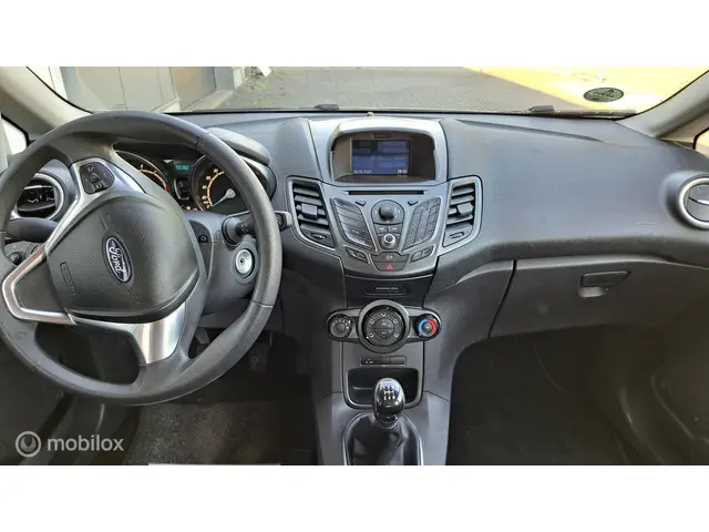 Ford Fiesta 1.0 Ambiente 2015 Benzine 21
