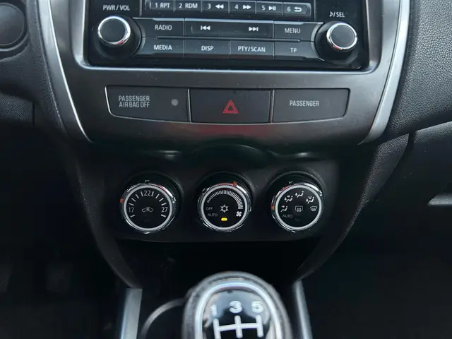 Mitsubishi ASX 1.6 ClearTec Inform 2012 Benzine 16