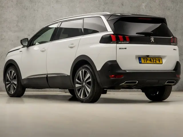 Peugeot 5008 3