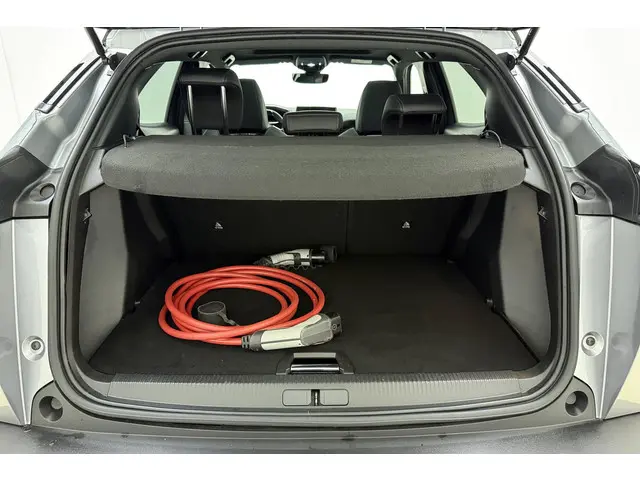 Peugeot e-2008 EV GT Pack 50 kWh 2022 Elektrisch 3