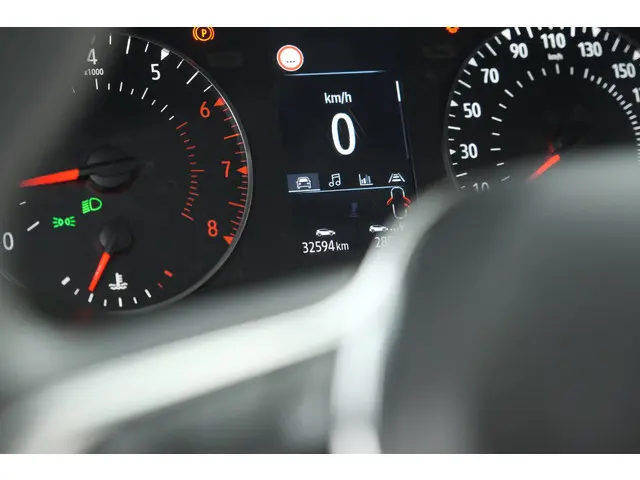 Renault Captur TCe 100 Zen 2021 Benzine 36