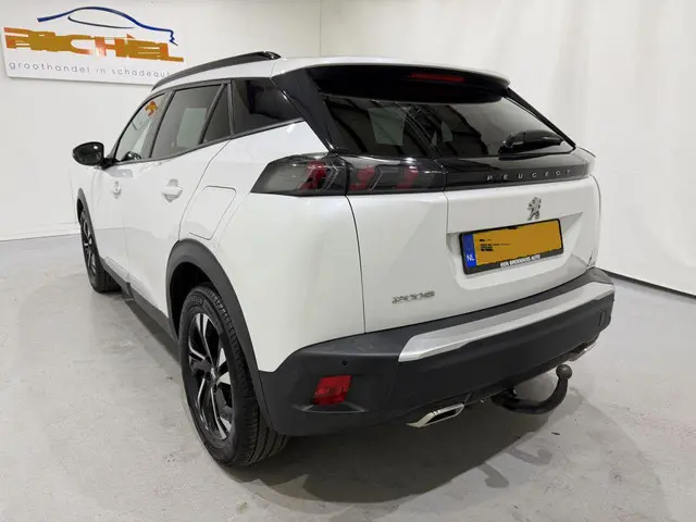 Peugeot 2008 1.2 Blue Lease Allure 2021 Benzine 18