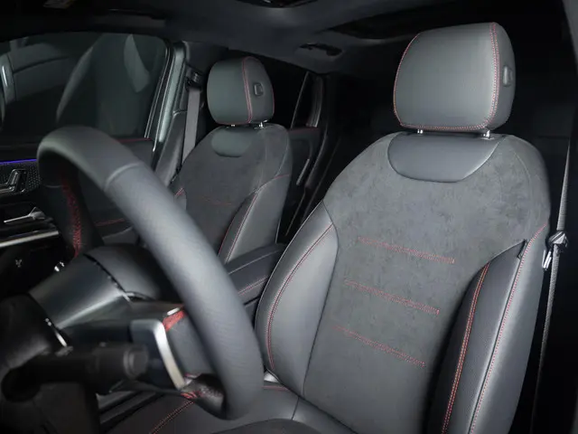 Mercedes-Benz EQA 250+ AMG Line 2024 Elektrisch 9