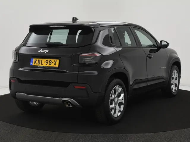 Jeep Avenger 1.2 Altitude 2024 Benzine 9