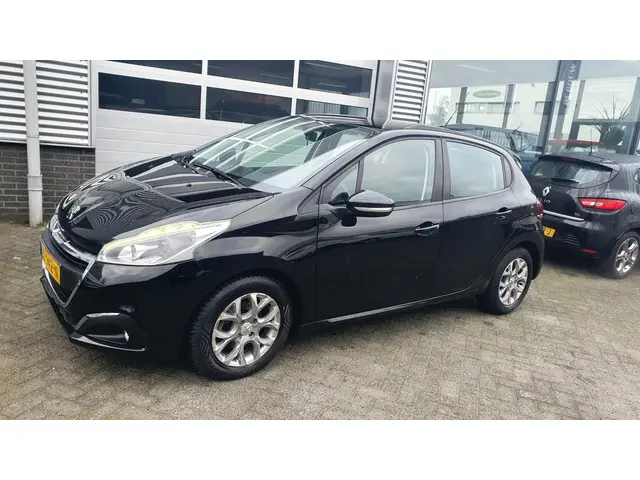 Peugeot 208 1.2 PureTech Blue Lion 2016 Benzine 13