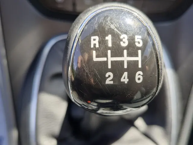 Ford C-MAX 1.0 Titanium 2013 Benzine 16